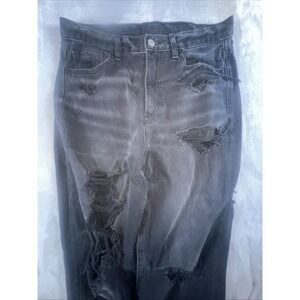 American Eagle Outfitters Relaxed Mom Jean Distress Size 6 Regular Fits(30x27